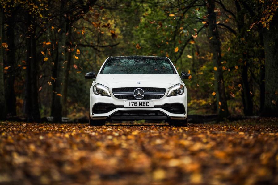  Mercedes-AMG A45 4Matic 2015 года  (UK) (фото 5 из 17)